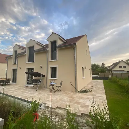 Maison Avec 6 Et 4sdb A 15min De Holiday home